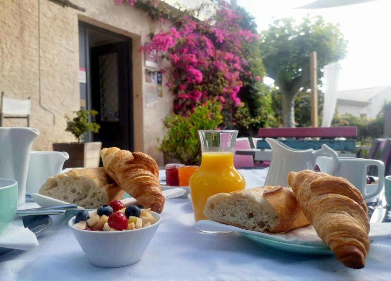 Hotel Auberge Provencale Saint-Raphaël Esterno foto