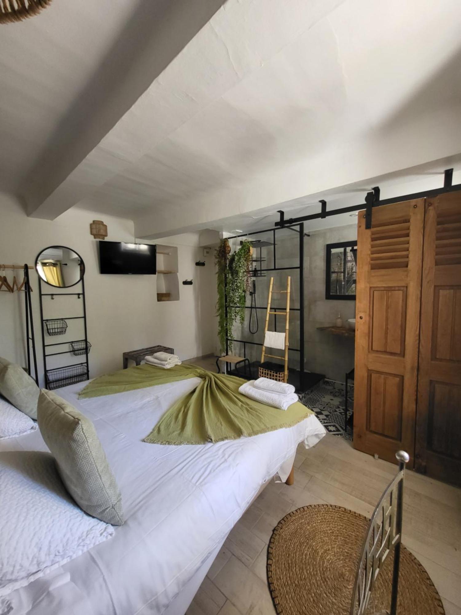 Hotel Auberge Provencale Saint-Raphaël Esterno foto